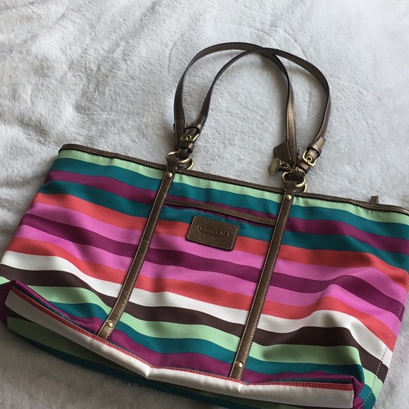 Coach Handbags - Coach Tote bag